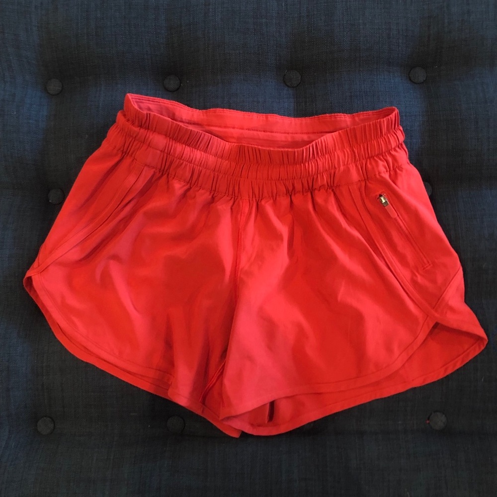 Lululemon Tracker Short 4inch - Great condition!